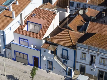 Prédio para Venda em Santa Maria do Castelo e Santiago e Santa Susana