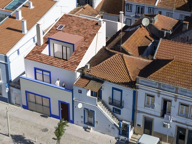 Prédio para Venda em Santa Maria do Castelo e Santiago e Santa Susana Foto 7