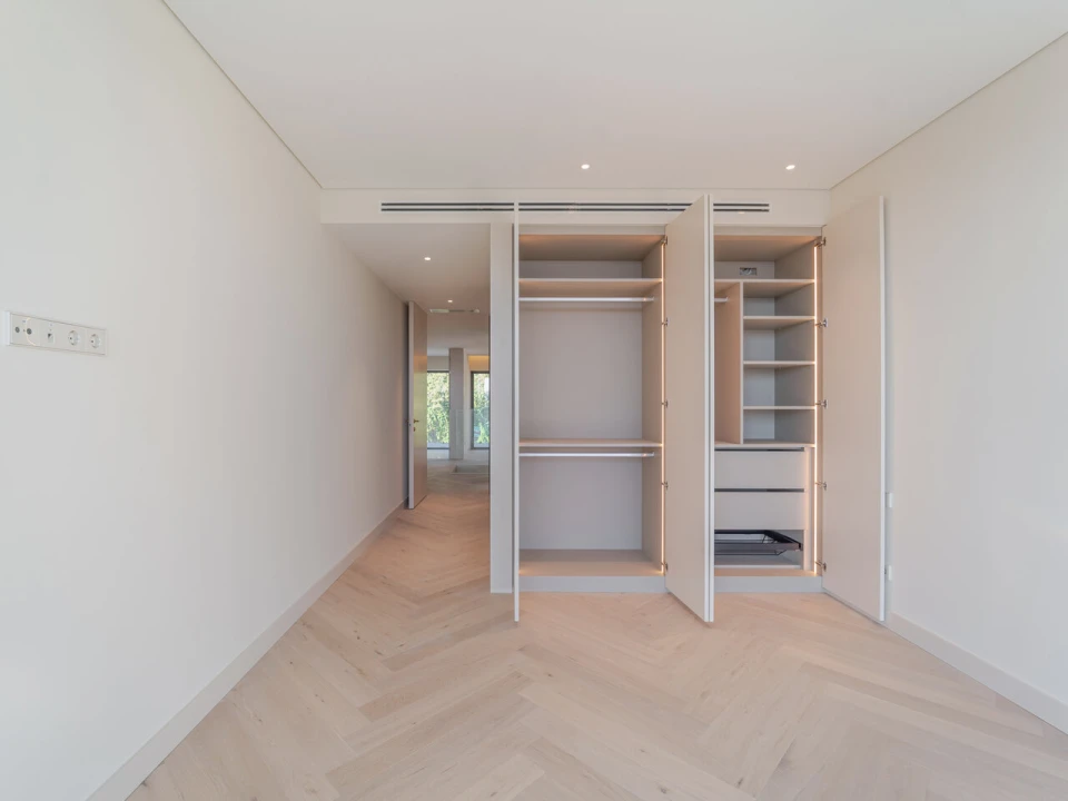 Apartamento T5 para Venda em Campanhã Foto 29