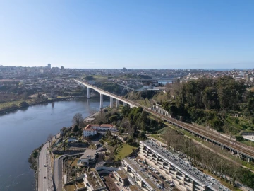 Moradia T3 para Venda em Campanhã