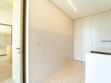 Moradia T4 para Venda em Campanhã