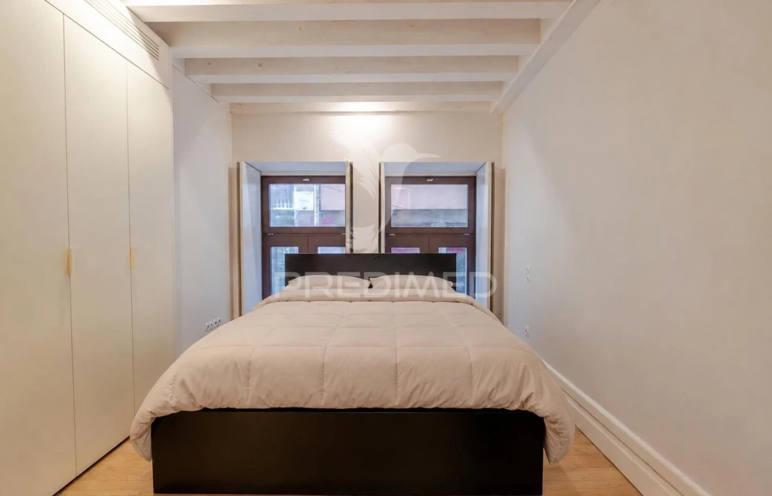 Apartamento T3 para Venda em Cedofeita, Santo Ildefonso, Sé, Miragaia, São Nicolau e Vitória Foto 9