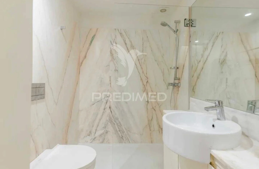 Apartamento T3 para Venda em Cedofeita, Santo Ildefonso, Sé, Miragaia, São Nicolau e Vitória Foto 7