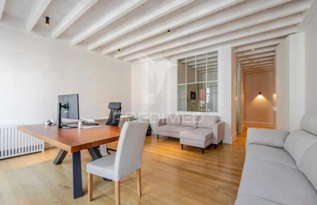 Apartamento T3 para Venda em Cedofeita, Santo Ildefonso, Sé, Miragaia, São Nicolau e Vitória Foto 1
