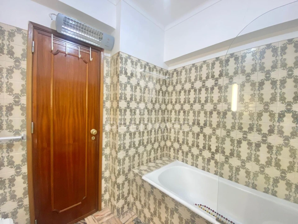Apartamento T3 para Venda em Santa Iria de Azoia, São João da Talha e Bobadela Foto 17