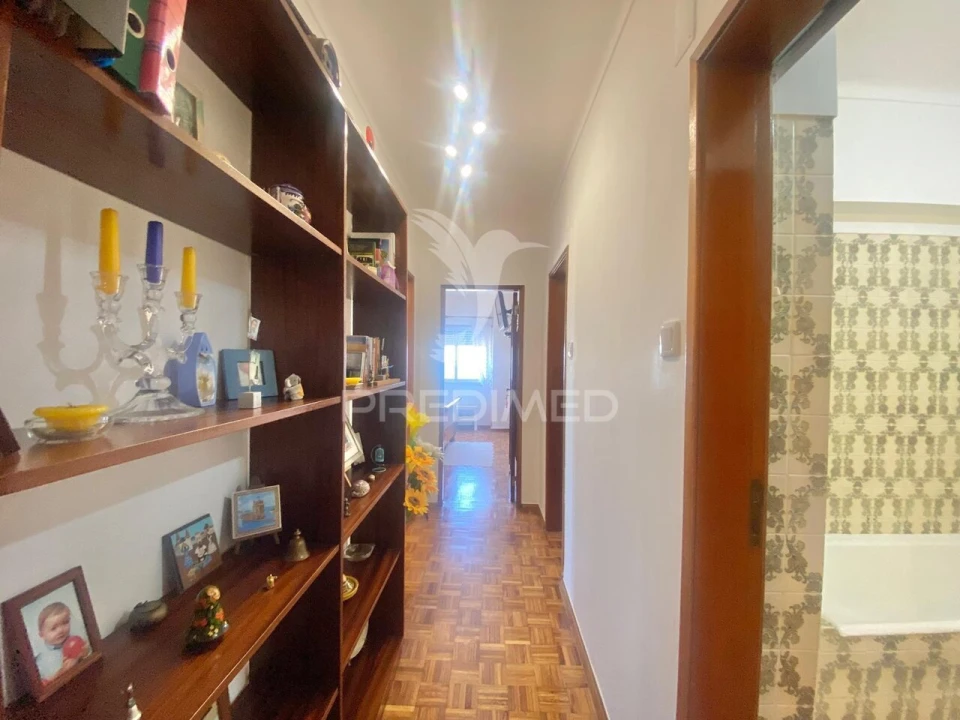 Apartamento T3 para Venda em Santa Iria de Azoia, São João da Talha e Bobadela Foto 24