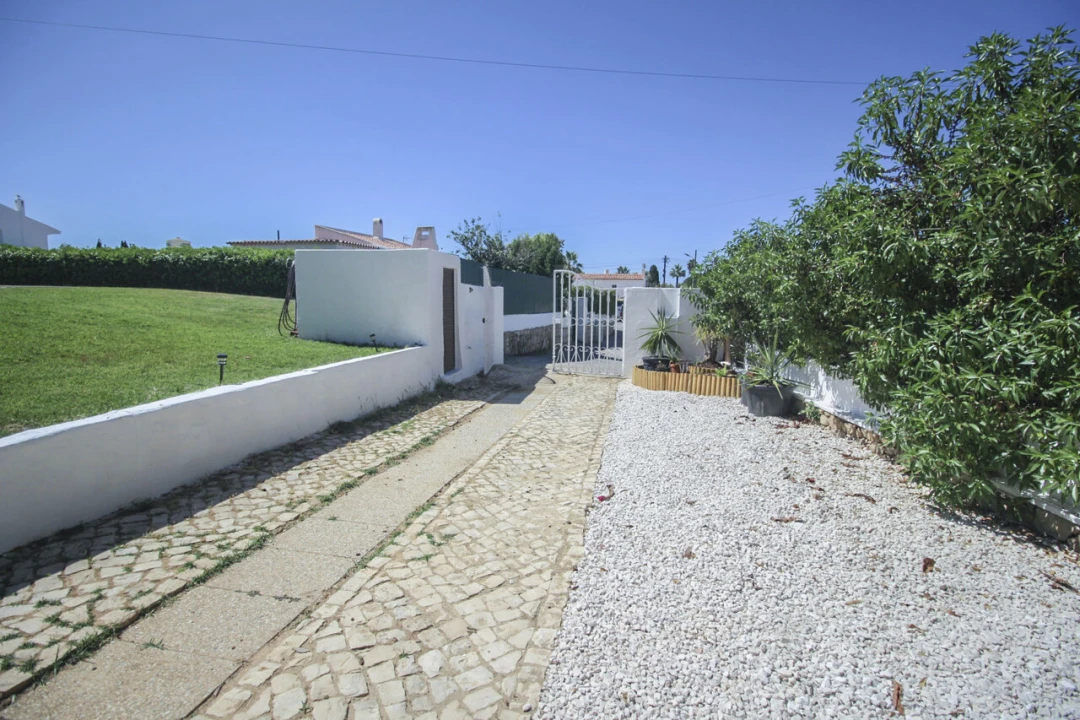 Moradia T4 para Venda em Albufeira e Olhos de Água Foto 32