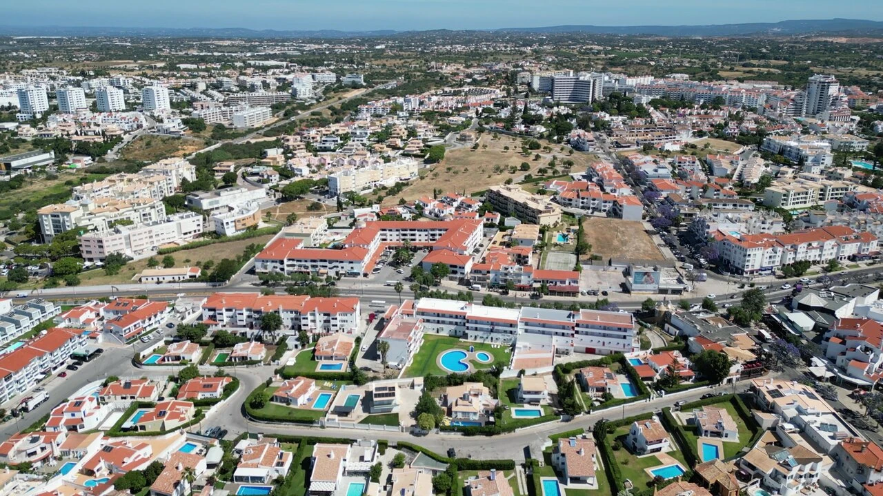 Moradia T4 para Venda em Albufeira e Olhos de Água Foto 41