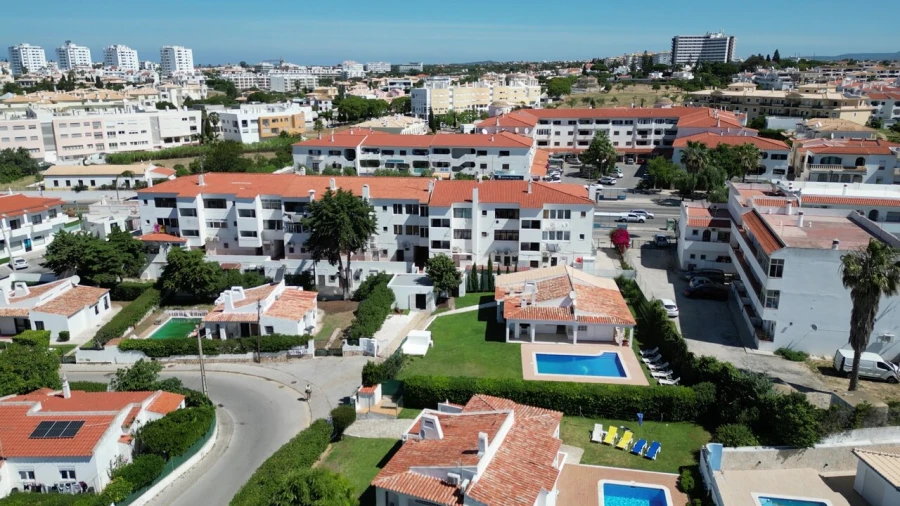 Moradia T4 para Venda em Albufeira e Olhos de Água Foto 39
