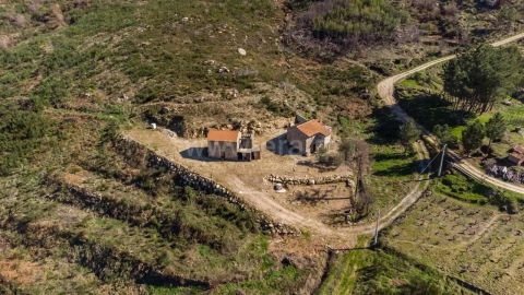 Quinta T4 para Venda em Teixoso e Sarzedo