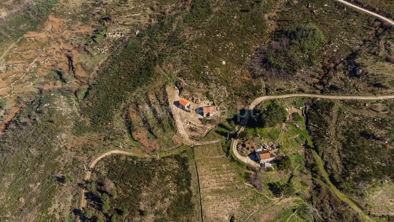 Quinta T4 para Venda em Teixoso e Sarzedo Foto 16