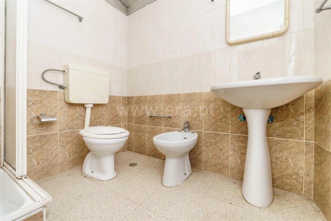 Quinta T4 para Venda em Teixoso e Sarzedo Foto 10
