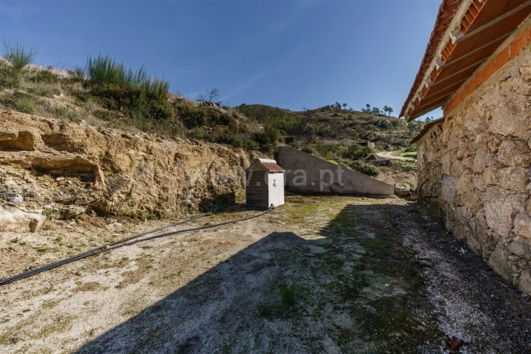Quinta T4 para Venda em Teixoso e Sarzedo Foto 5
