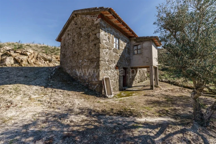 Quinta T4 para Venda em Teixoso e Sarzedo Foto 7
