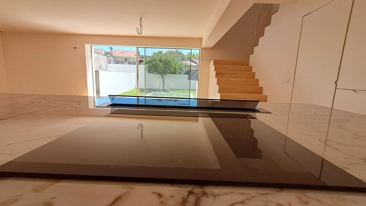 Moradia T3 para Venda em São João da Madeira Foto 18