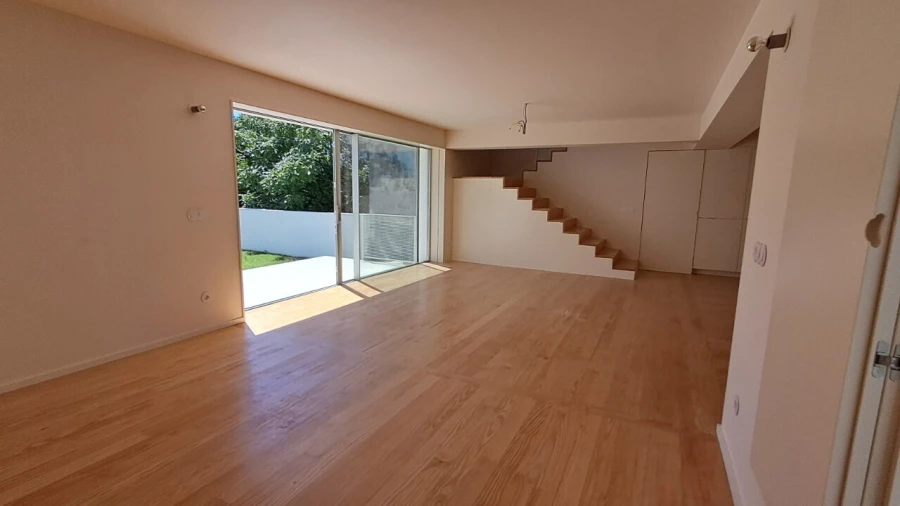 Moradia T3 para Venda em São João da Madeira Foto 28