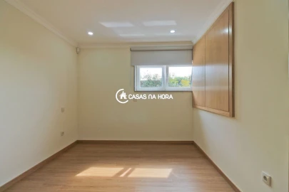 Apartamento T3 para Arrendamento em Sandim, Olival, Lever e Crestuma