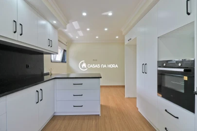 Apartamento T3 para Arrendamento em Sandim, Olival, Lever e Crestuma