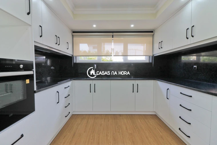 Apartamento T3 para Arrendamento em Sandim, Olival, Lever e Crestuma Foto 2