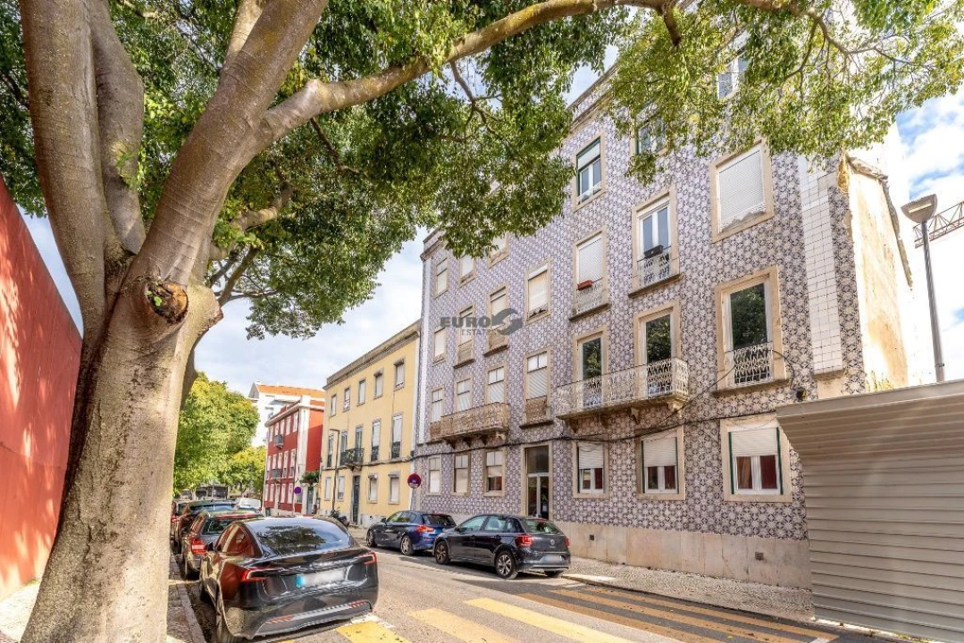 Apartamento T2 para Arrendamento em Arroios Foto 8