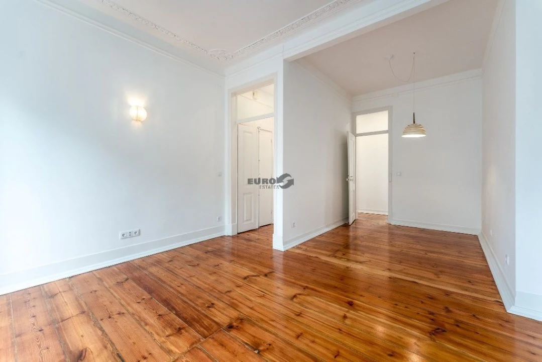 Apartamento T2 para Arrendamento em Arroios Foto 12