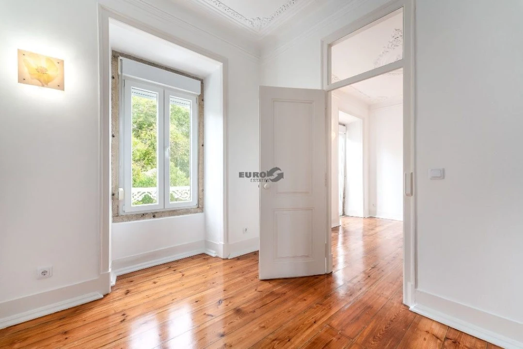 Apartamento T2 para Arrendamento em Arroios Foto 15