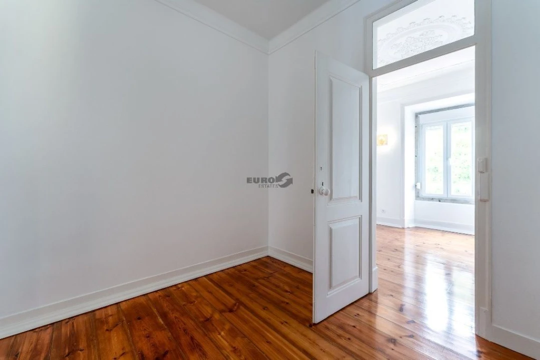Apartamento T2 para Arrendamento em Arroios Foto 17