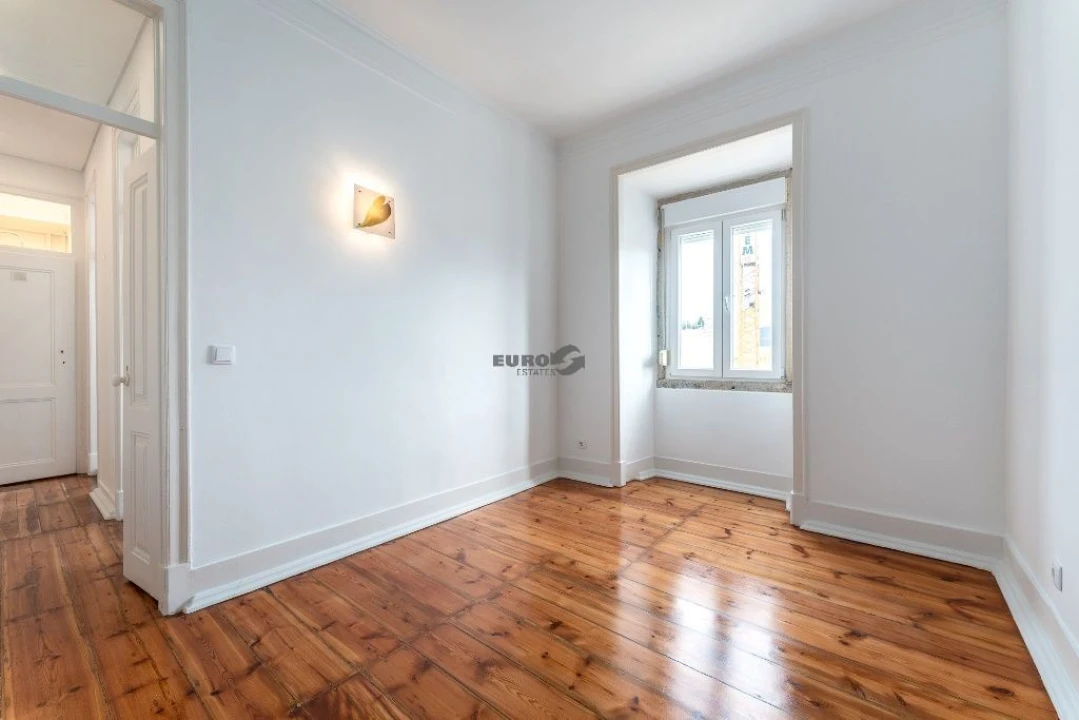 Apartamento T2 para Arrendamento em Arroios Foto 18