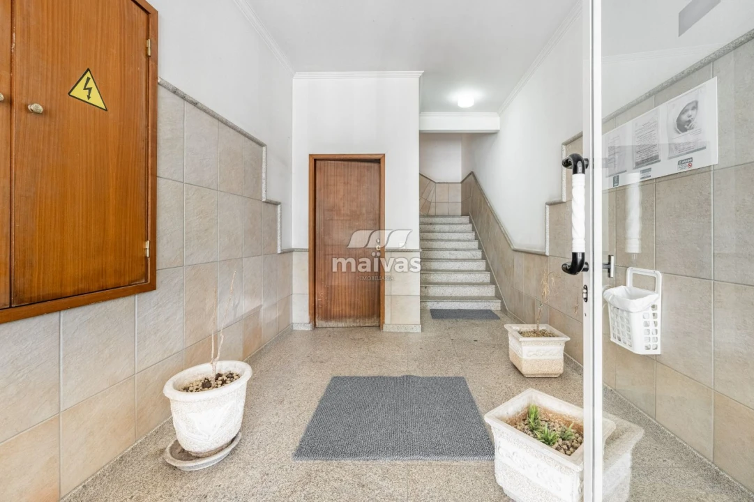 Apartamento T2 para Venda em Merelim (São Paio), Panoias e Parada de Tibães Foto 3