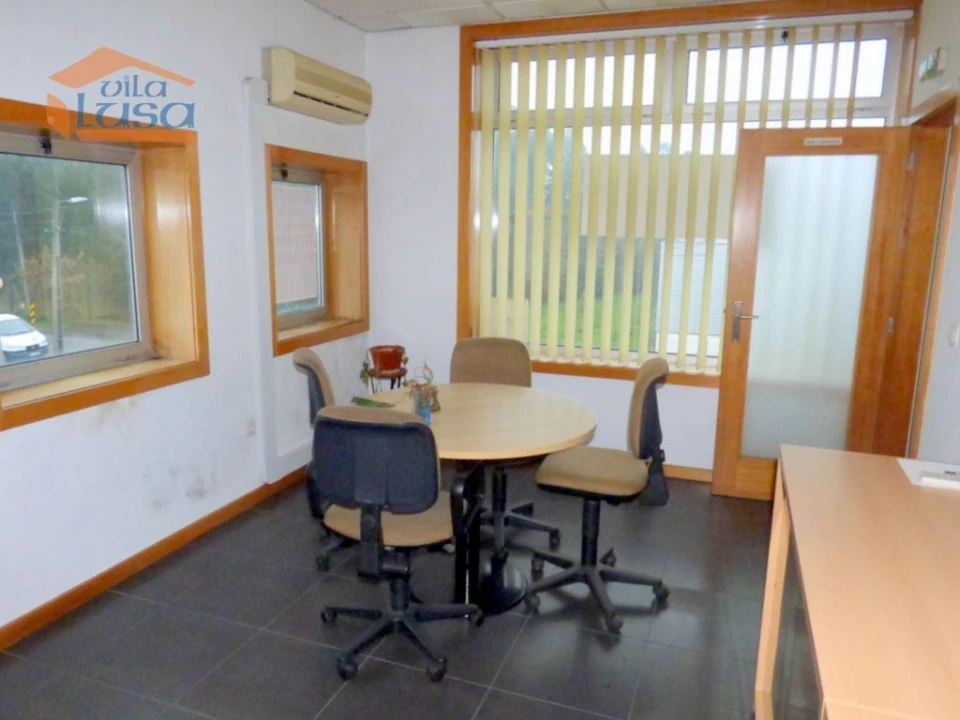 Armazém para Arrendamento em Campo e Sobrado Foto 21