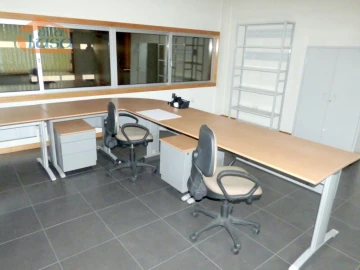 Armazém para Arrendamento em Campo e Sobrado