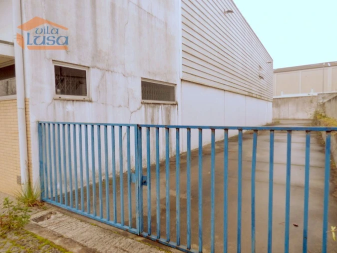 Armazém para Arrendamento em Campo e Sobrado Foto 2