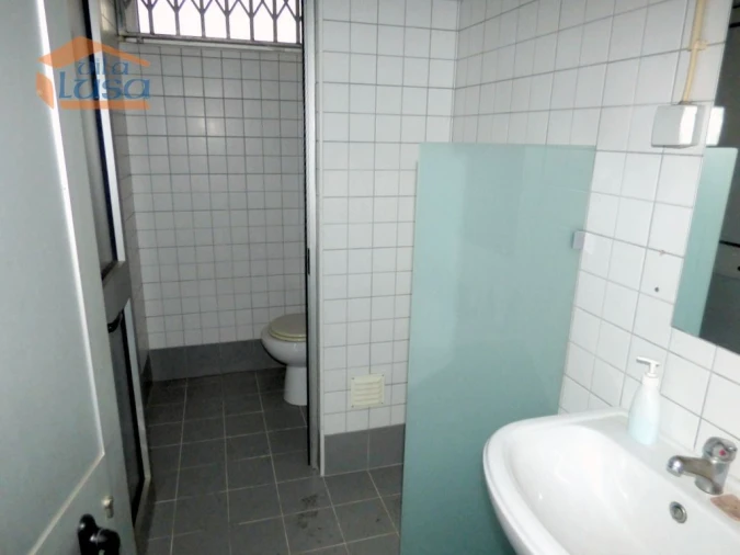 Armazém para Arrendamento em Campo e Sobrado Foto 13