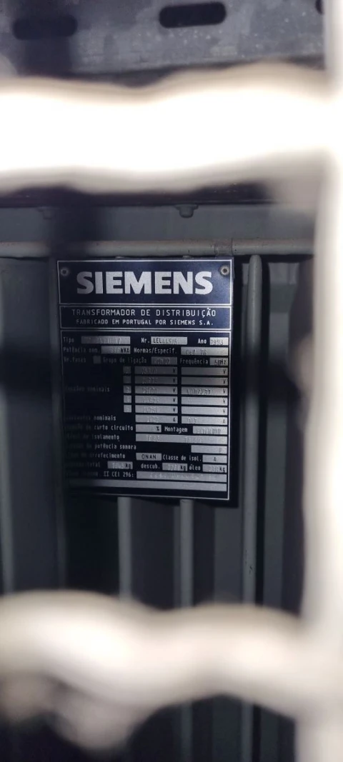 Armazém para Venda em Serzedo e Perosinho