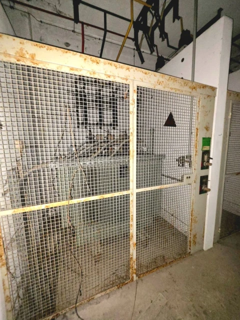 Armazém para Venda em Serzedo e Perosinho