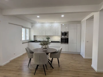 Apartamento T3 para Venda em Benfica