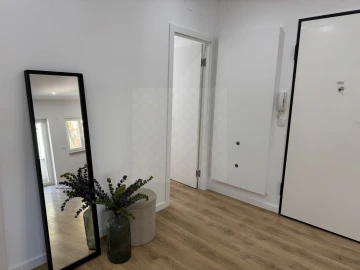 Apartamento T3 para Venda em Benfica