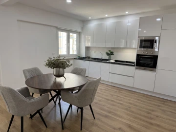 Apartamento T3 para Venda em Benfica