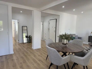 Apartamento T3 para Venda em Benfica