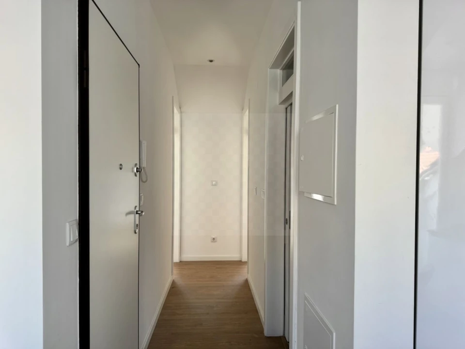 Apartamento T2 para Venda em São Vicente Foto 9