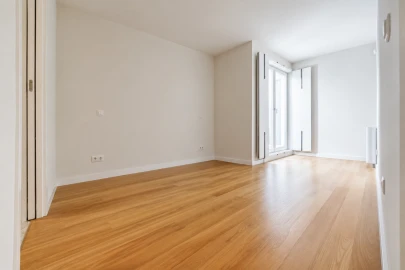 Apartamento T4 para Venda em Aldoar, Foz do Douro e Nevogilde
