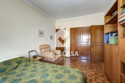 Apartamento T3 para Venda em Moscavide e Portela