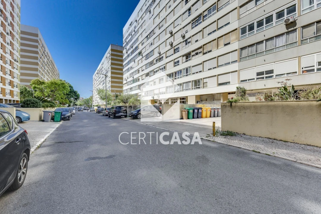 Apartamento T3 para Venda em Moscavide e Portela Foto 31
