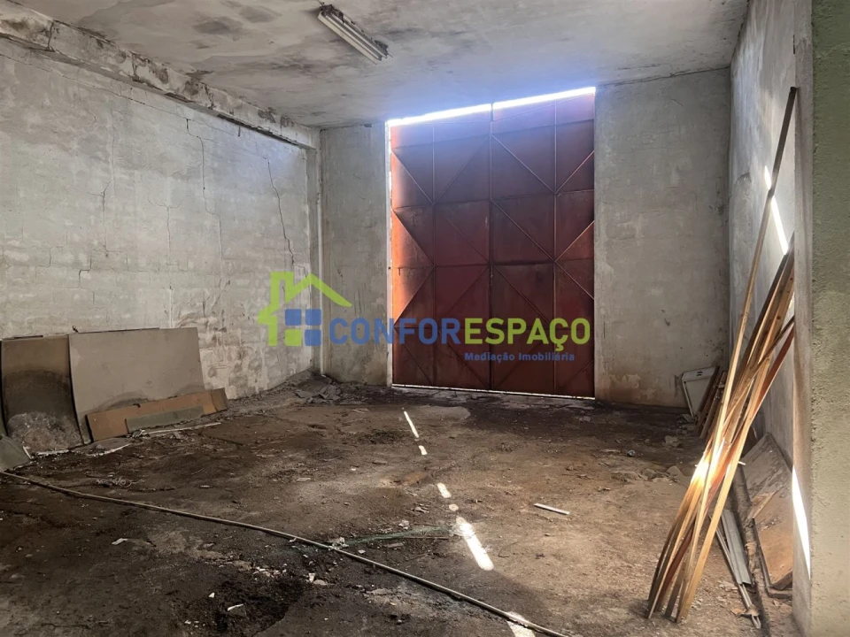 Loja para Arrendamento em Alcains Foto 13