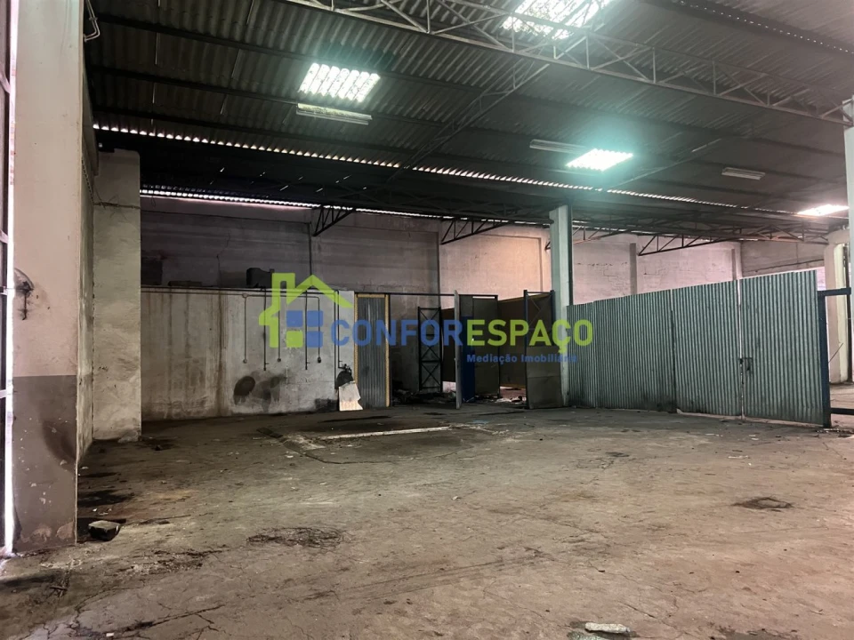 Loja para Arrendamento em Alcains Foto 10
