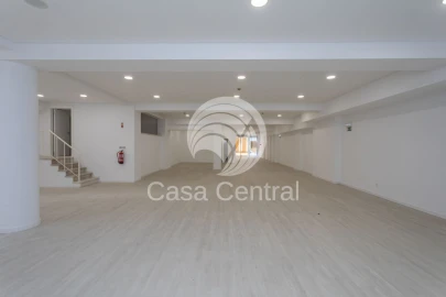 Loja para Venda em Arroios