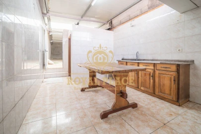 Apartamento T3 para Venda em Santa Maria da Feira, Travanca, Sanfins e Espargo