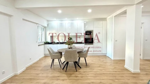 Apartamento T3 para Venda em Benfica