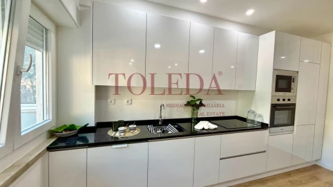 Apartamento T3 para Venda em Benfica