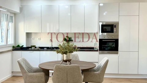 Apartamento T3 para Venda em Benfica